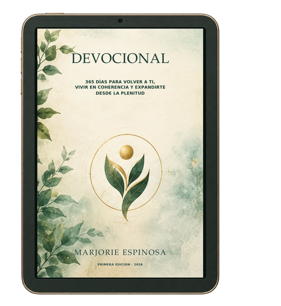 El devocional 365 días para volver a ti abierto en una tableta